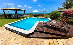 Casa a beira mar com 4 suites e muito conforto